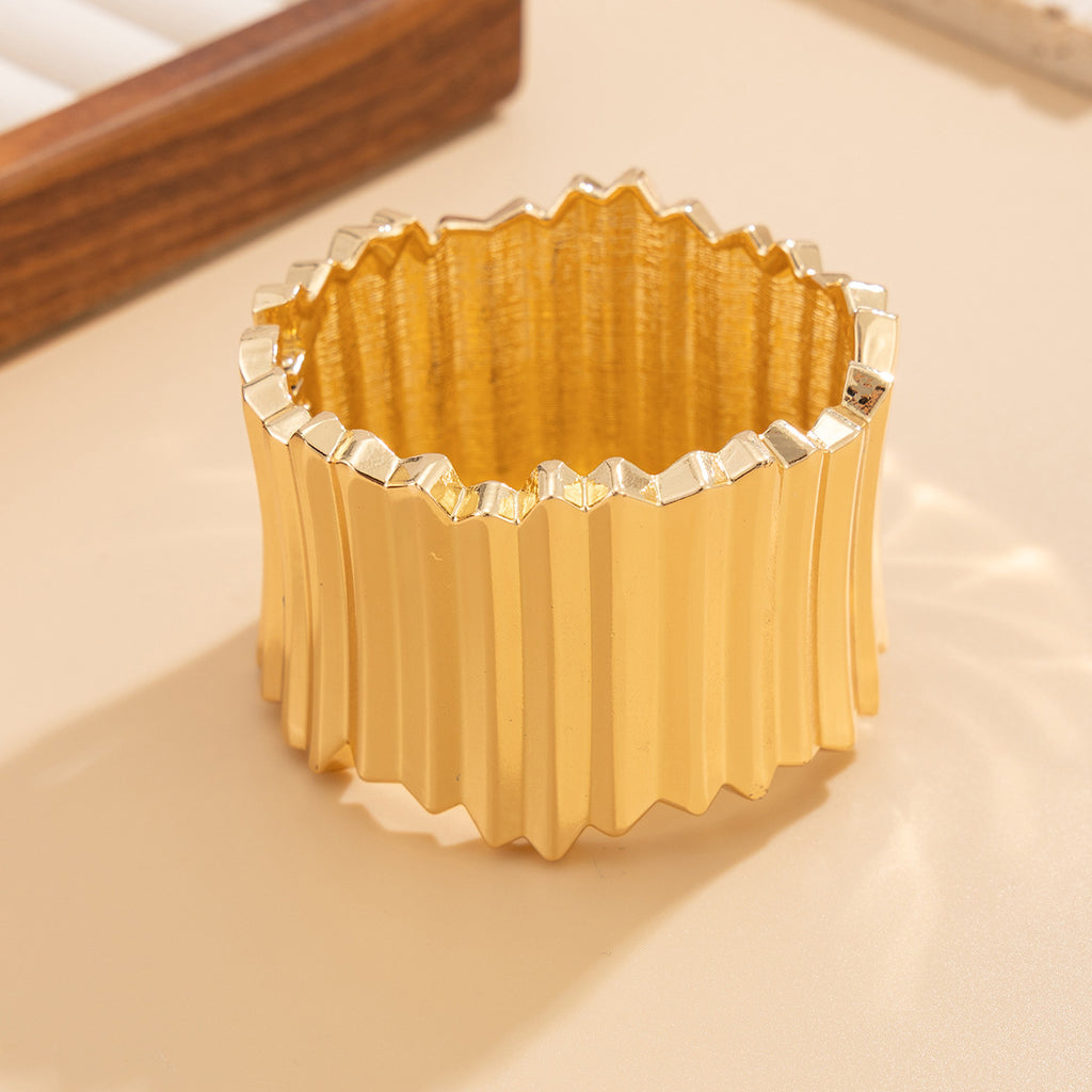 Women’s Punk Metal Bracelet – Wide Surface Vertical Pattern Spring Design