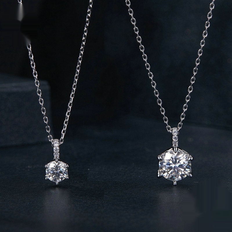 Shining Moissanite Pendant Necklace – Elegant Jewellery for Women