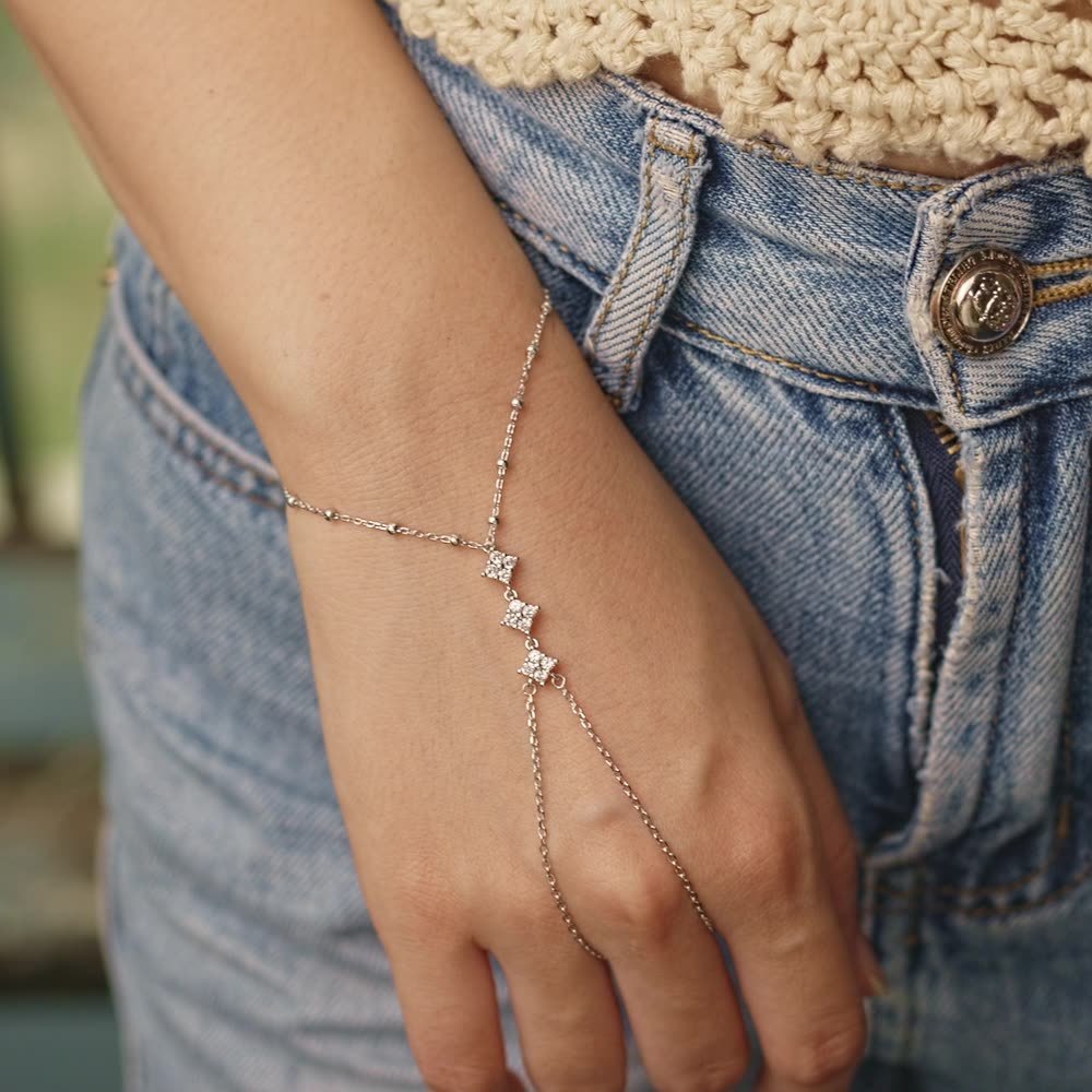 Elegant 925 Sterling Silver Bracelet with Integrated Ring Chain