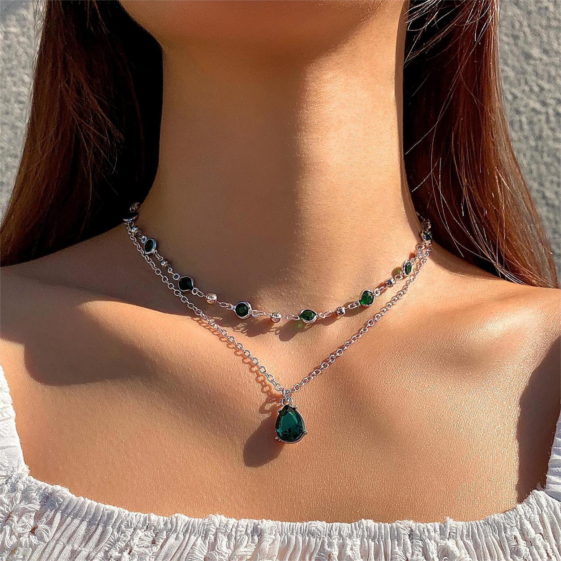 Women’s Multi-Layer Jade-Inspired Necklace – Elegant Temperament Fashion Jewellery